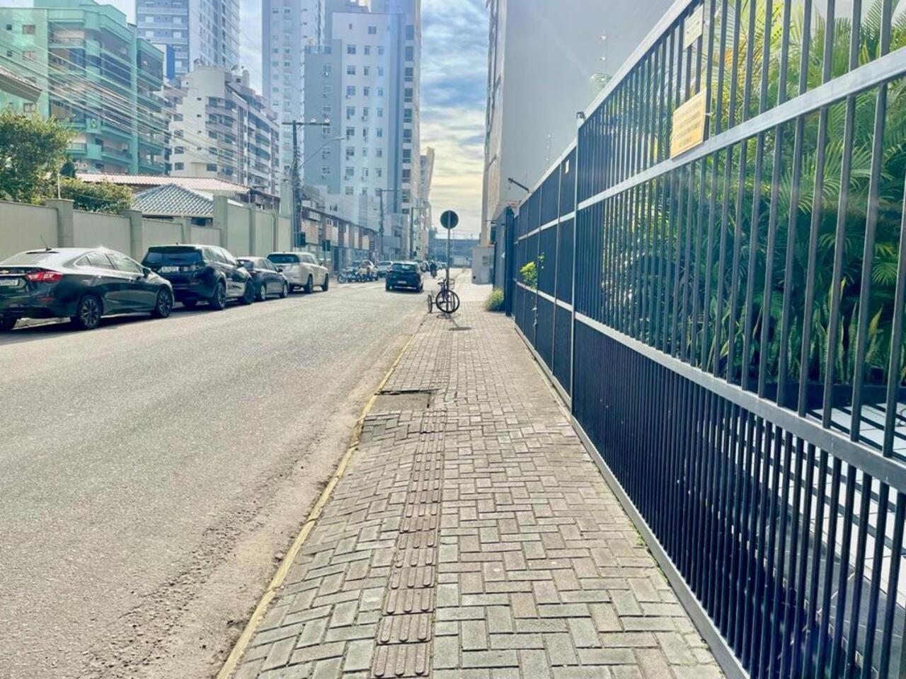 Apto Amplo No Coracao Da Meia Praia A 130M Do Mar Itapema Exterior foto